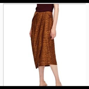 NWT Zara Collection Jacquard Faux Copper Wrap Skirt